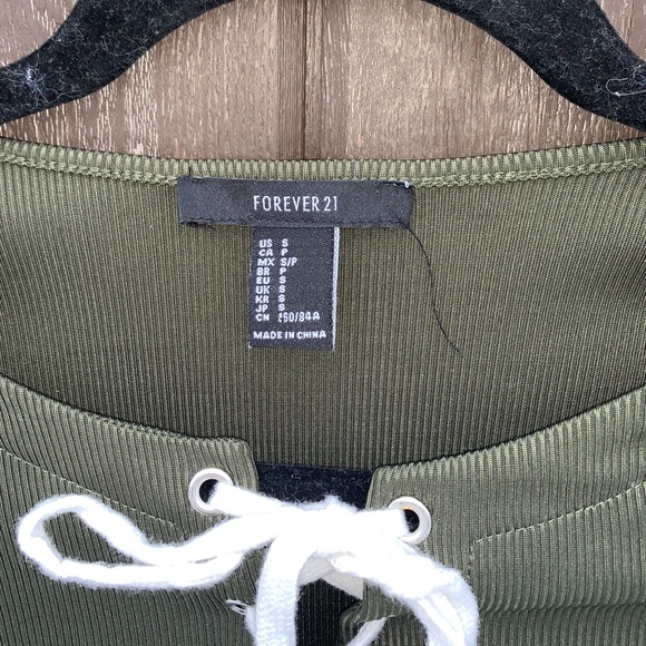 Olive Green tie up body suit from Forever21🫒💚 - Picture 2 of 3